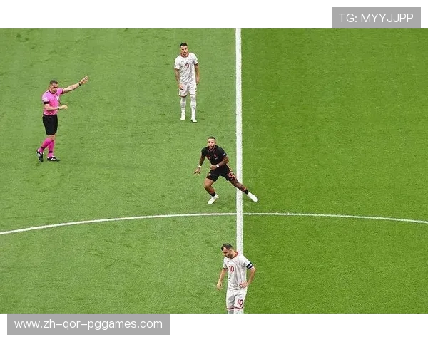 足球比赛中的技术动作与战术融合 足球比赛中的技术动作与战术融合